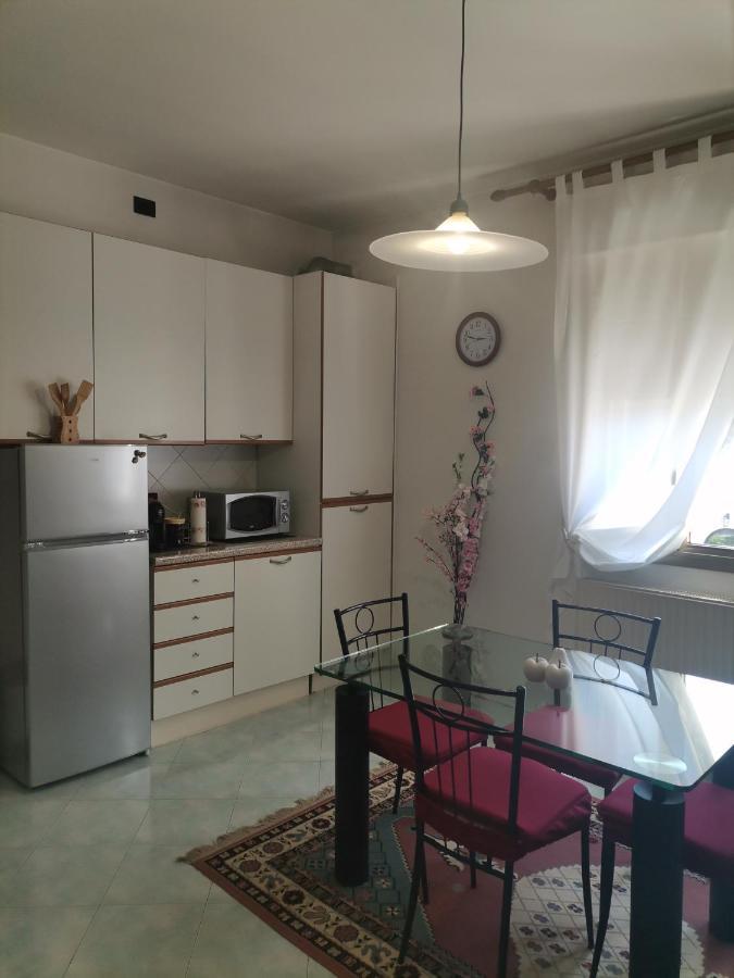 Zsuzsa Lak Apartment Mestre Bagian luar foto